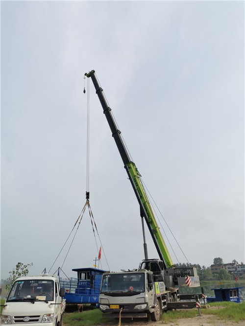 巴彦淖尔市桥梁建设吊装案例